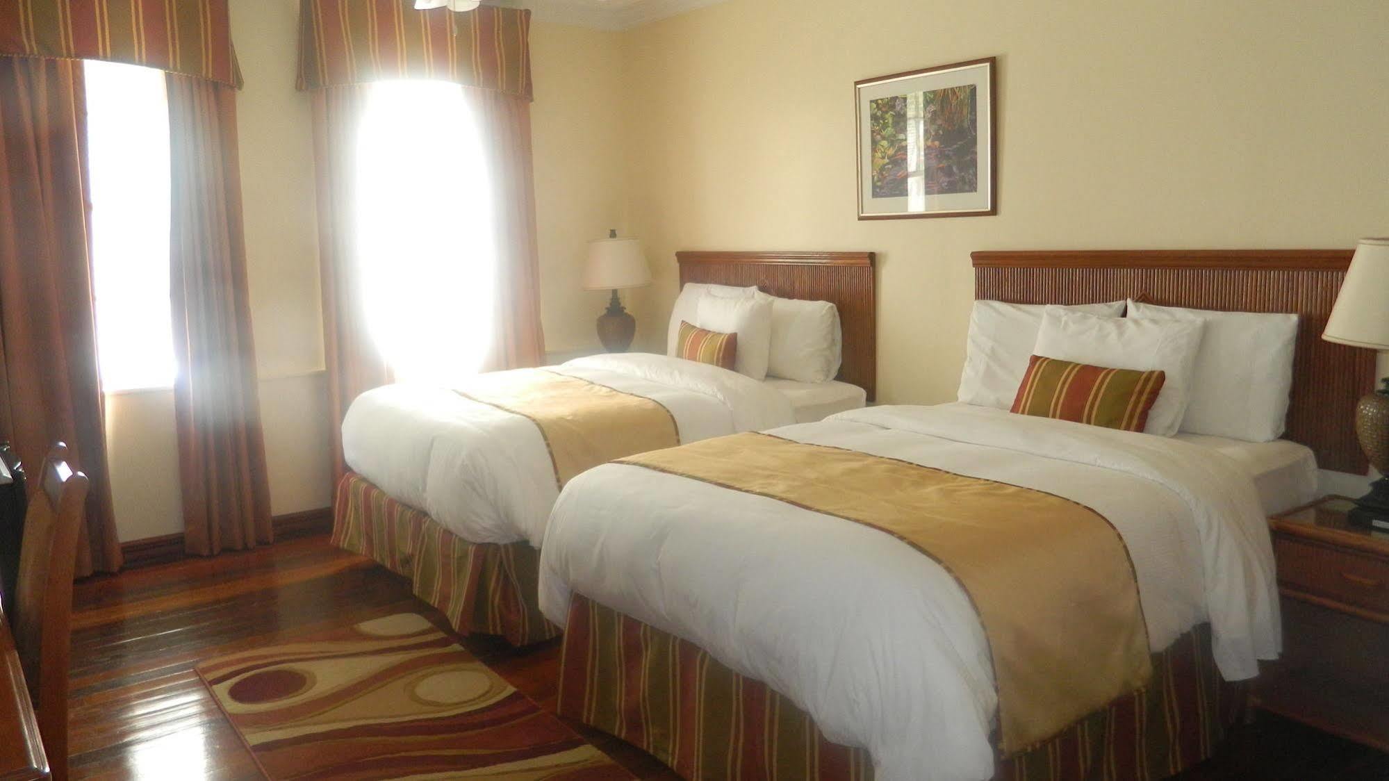 Cara Lodge Hotel Georgetown Eksteriør bilde