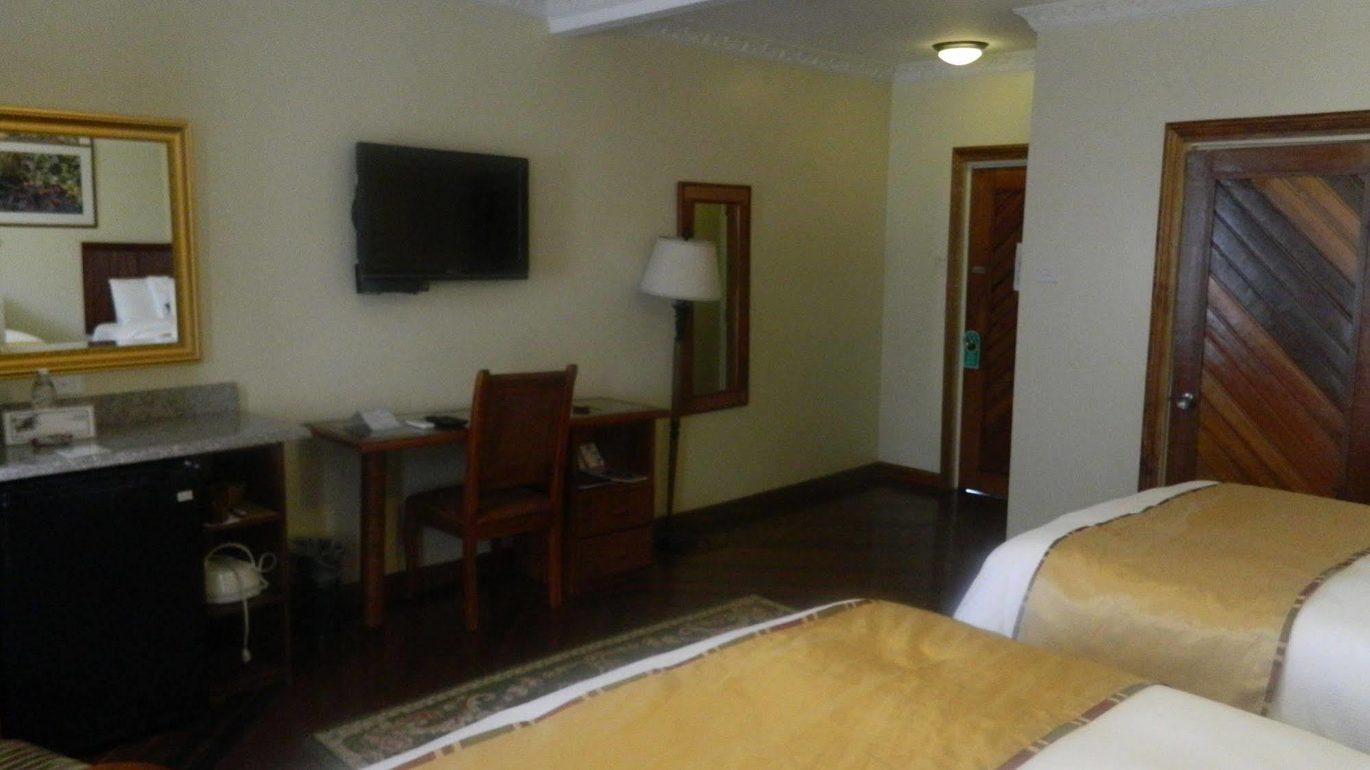 Cara Lodge Hotel Georgetown Eksteriør bilde